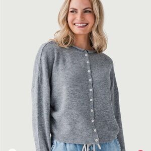 Gray Knit Cardigan by Things Between